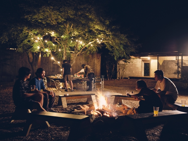 ＬＯＯＦ　ＴＩＮＹ　ＨＯＵＳＥ　ＣＡＭＰ